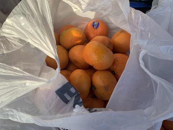 Мандарины для врачей ковидного госпиталя