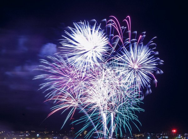 ПРАЗДНИЧНОЕ ОТКРЫТИЕ НОВОГОДНЕЙ ЕЛКИ ЛЕНИНСКОГО РАЙОНА