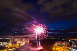 МУЗЫКАЛЬНЫЙ ФЕЙЕРВЕРК НА ОТКРЫТИИ ТРЦ "ПЛАНЕТА" - Фото 3