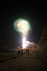 МУЗЫКАЛЬНЫЙ ФЕЙЕРВЕРК В БОБРОВОМ ЛОГУ - Фото 2