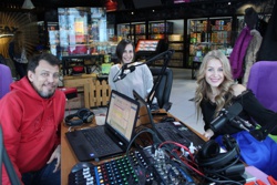 Открытая студия  Красноярск FM в магазине "Бабах" - Фото 4