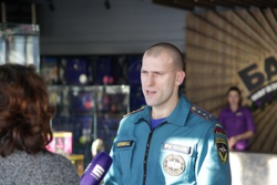 Специалисты МЧС проверяют магазины "Бабах" - Фото 3